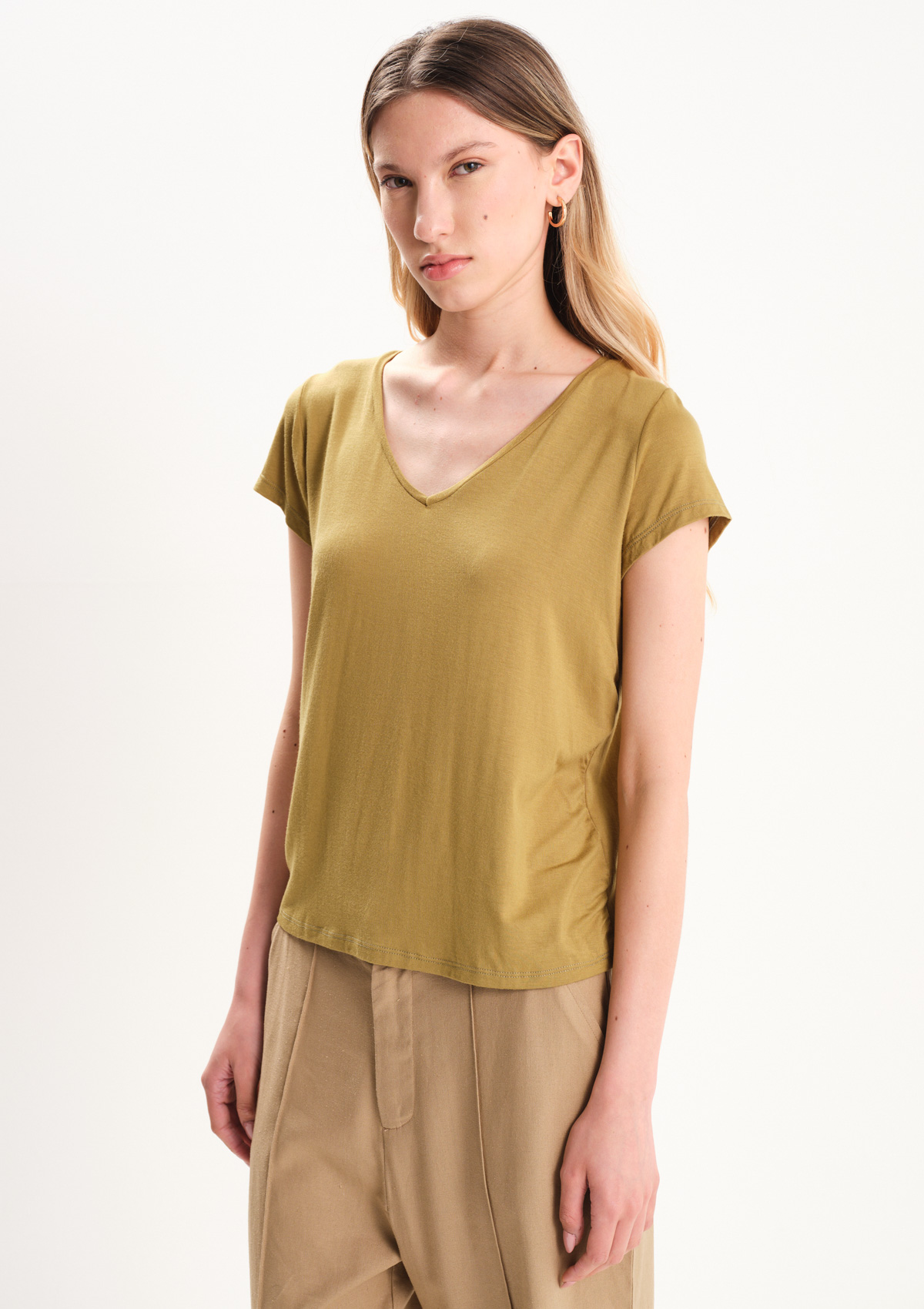 112493581-94999 - REMERA ESCOTE V
